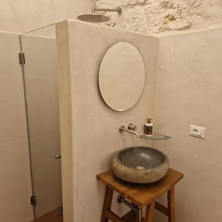 Prima Pietra Con Terrazza Panoramica Apartman